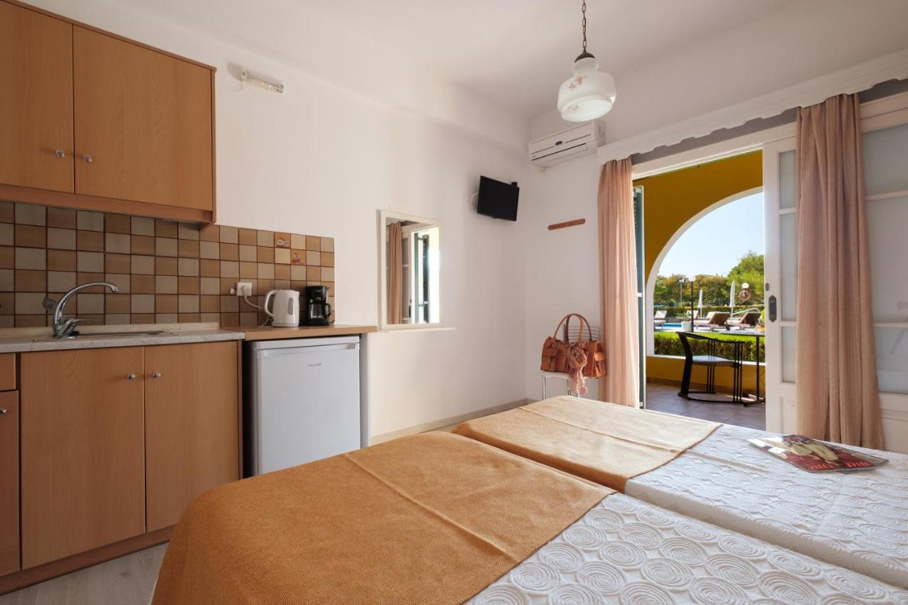 Tereza Apartments Acharavi  Esterno foto